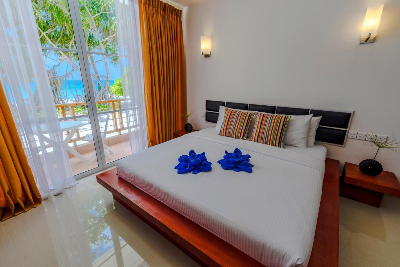 Athiri Beach Maldives Dhigurah  Exterior photo